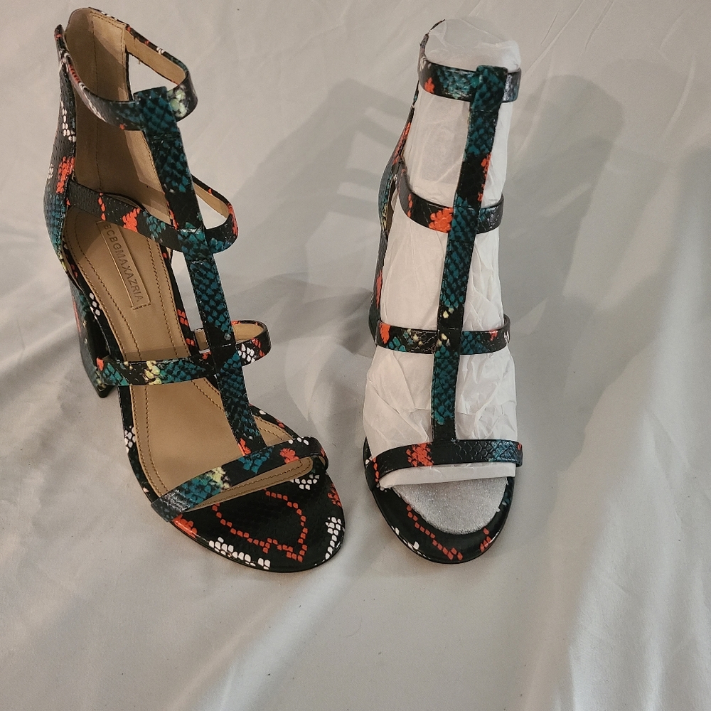 BCBG multicolor open toe Heel sandals